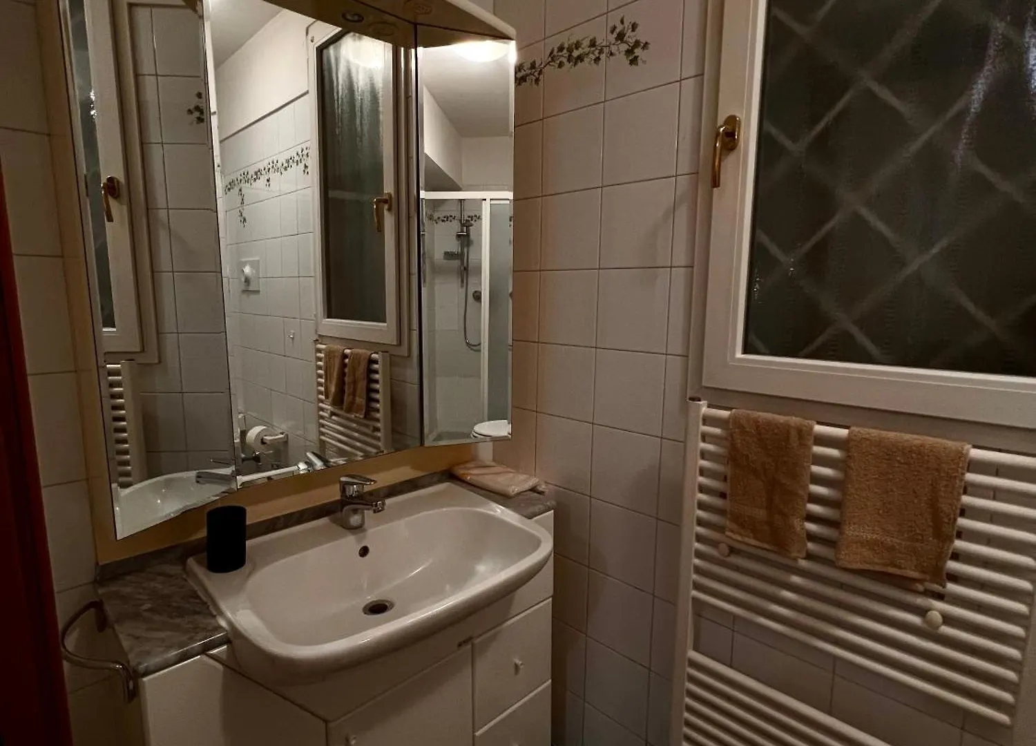 Soperga Central Suites Milano 0*,