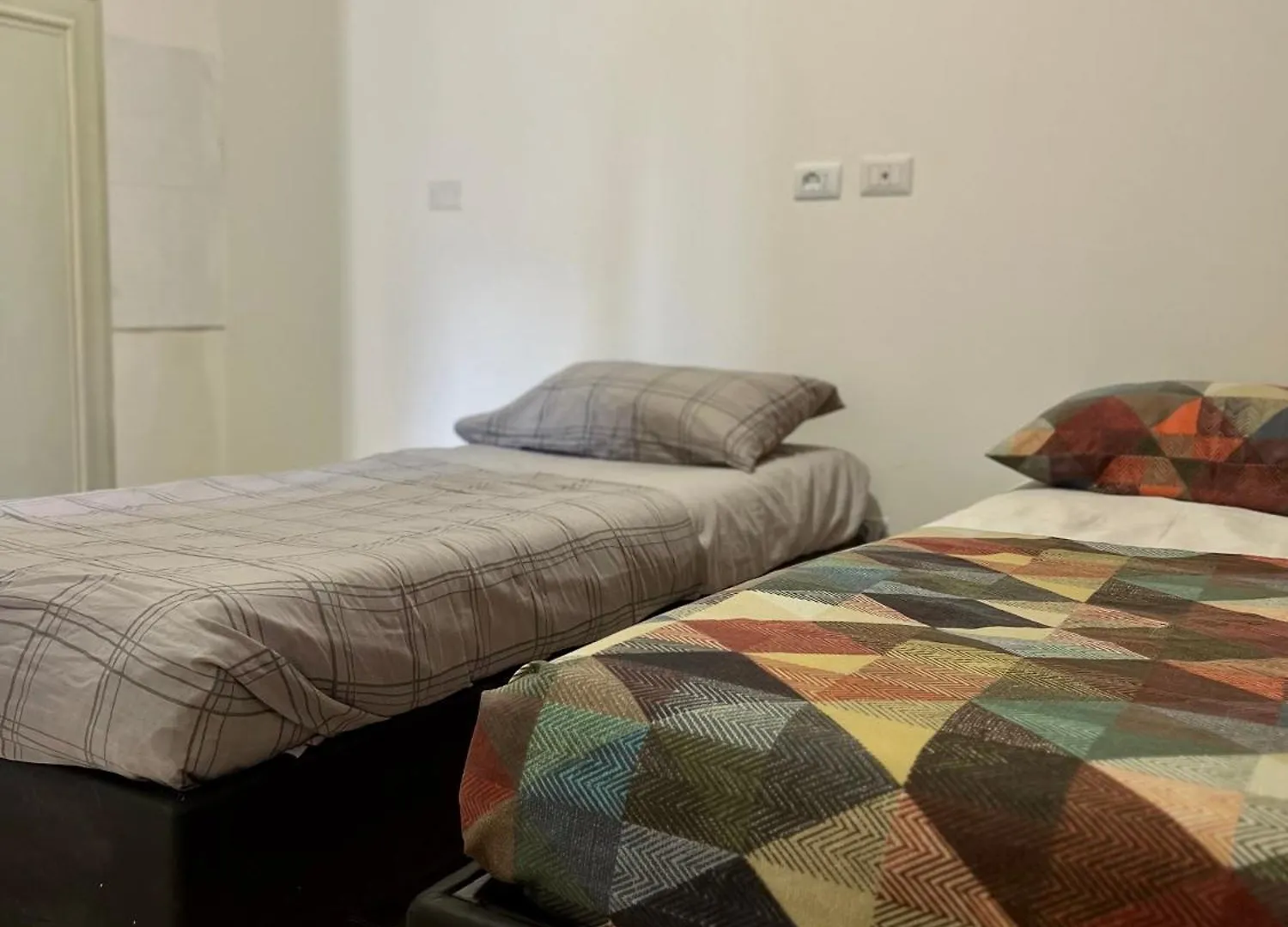Soperga Central Suites Milano 0*,  İtalya